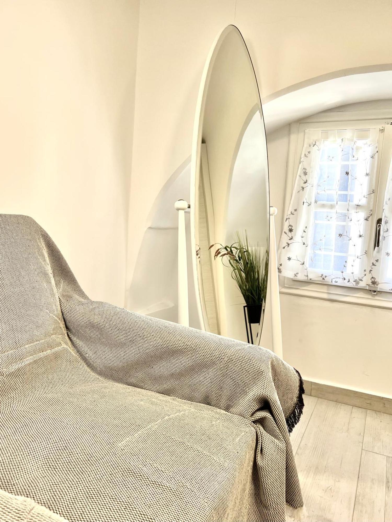 Camara'S Gem Apartment Poros Town Bagian luar foto